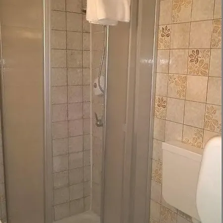 Szálloda De Paris